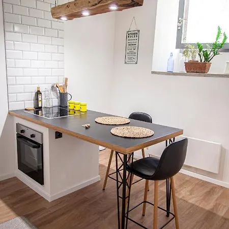 דירה Apartman Amelie סופרון